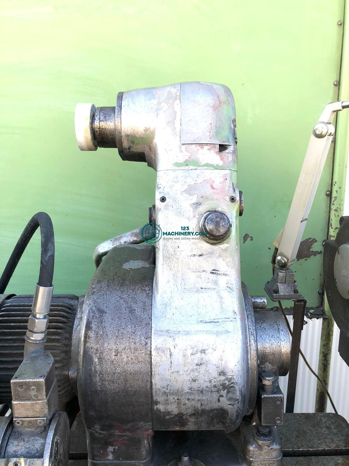 JUNG D22 / Innenrundschleifmaschine